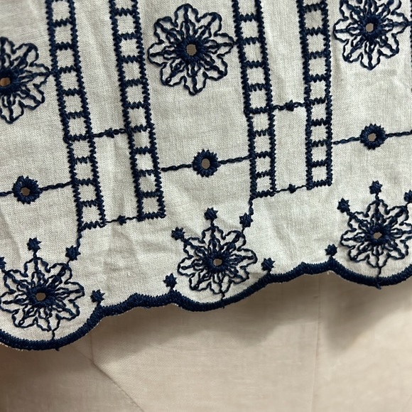 Zara Embroidered Cropped Top with Puff Sleeves size Small - Picture 7 of 8